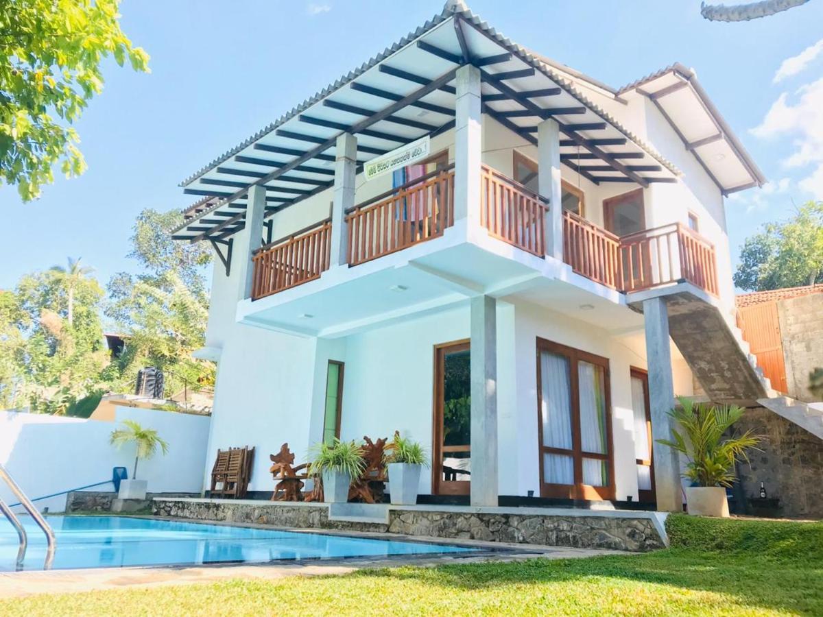 Blue Water Hikkaduwa Villa Exterior photo